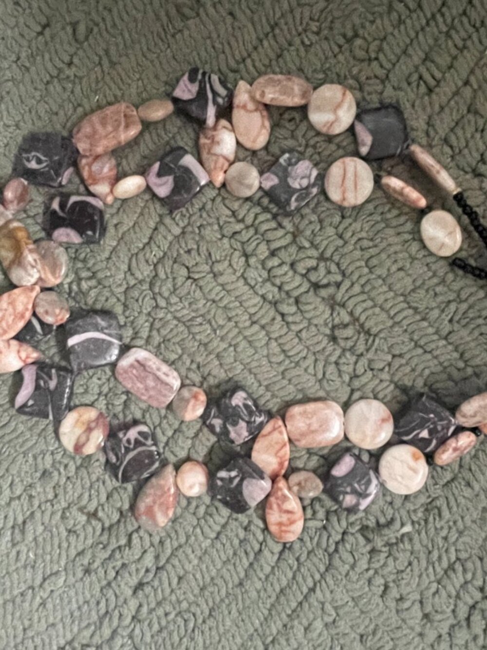 Agate Stone Necklace 20 inch 219.7 grams - Picture 5 of 7